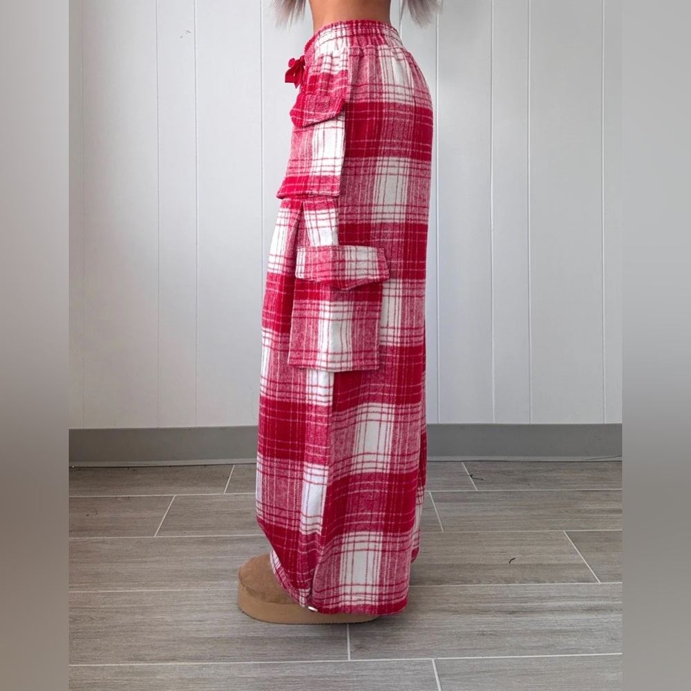 NWT Bibi Plaid Cargo 90’s Grunge Fleece Flannel Wide Leg Jogger Pants - Picture 3 of 6